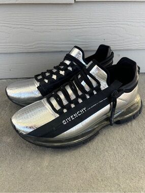 Givenchy Spectre Runner Low 'Silver'🔥🔥